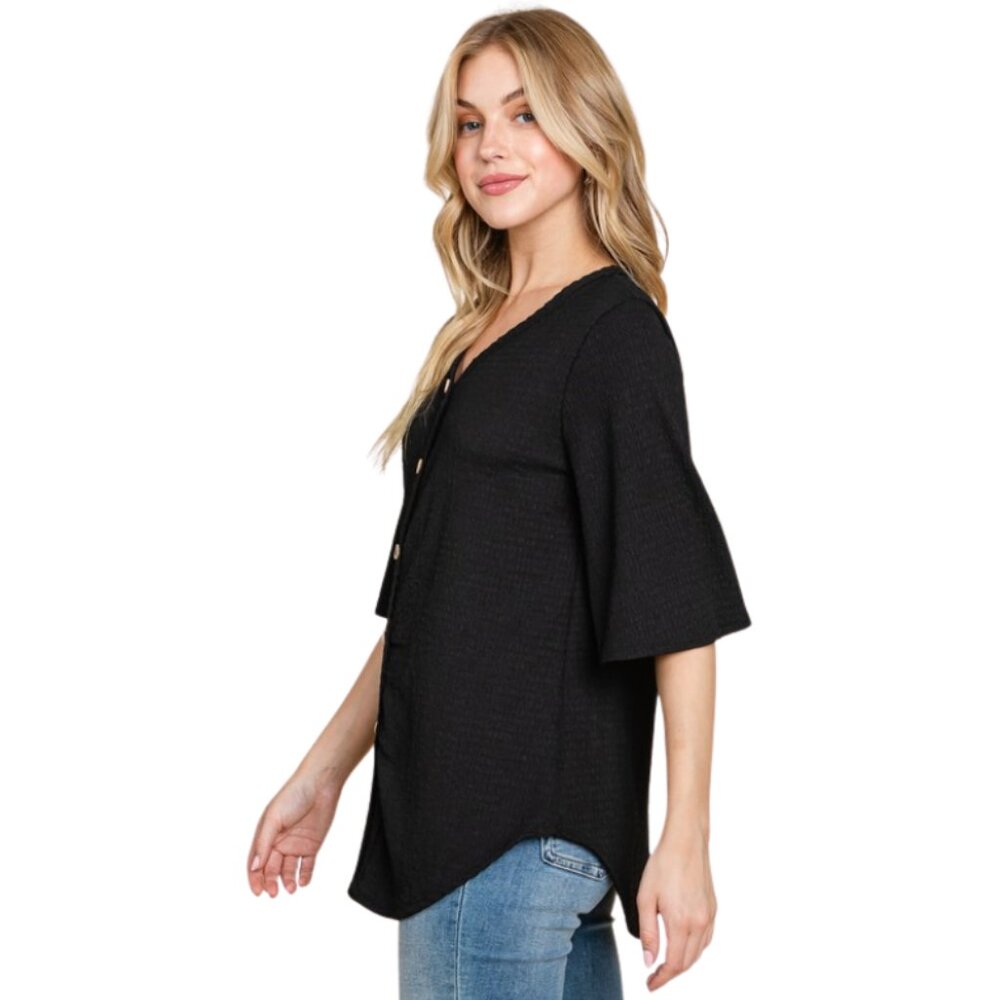 ✨5/$25✨Crinkled‎ Knit Top in Black - Picture 3 of 3